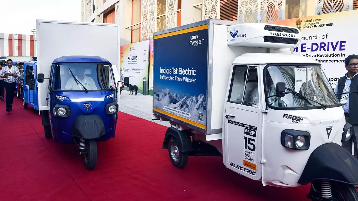Government extends subsidies for electric cargo 3-wheelers under PM E-DRIVE
