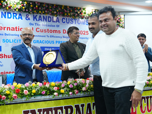 KPSAA Honored with Outstanding Award for SCMTR by Kandla and Mundra Customs on International Customs Day on 27 Janauary 2025.