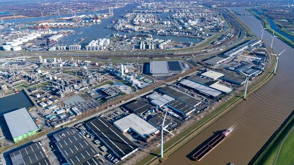 Port of Rotterdam and Port of Antwerp-Bruges call for swift implementation of the Clean Industrial Deal