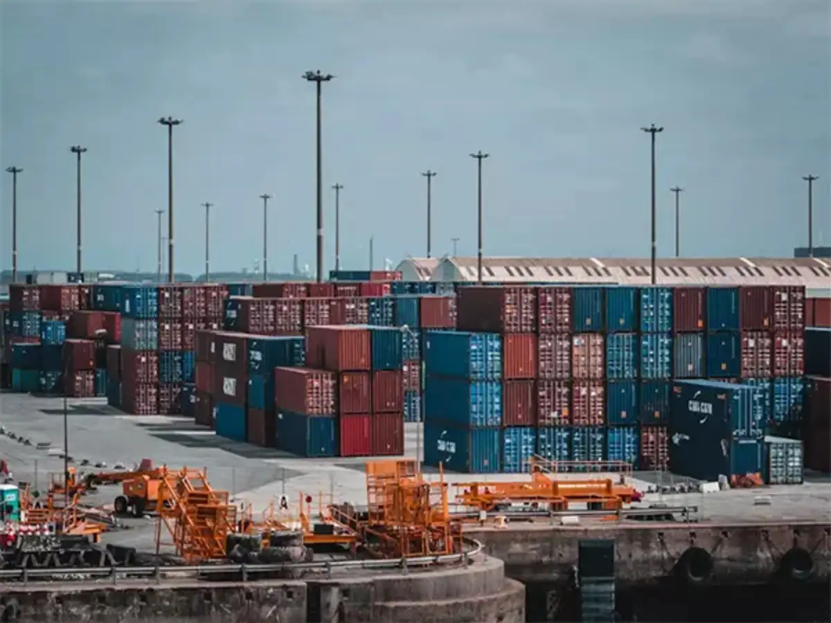 India's export outlook remains uncertain, trade deficit to widen to 1.2% of GDP in FY26: UBI Report