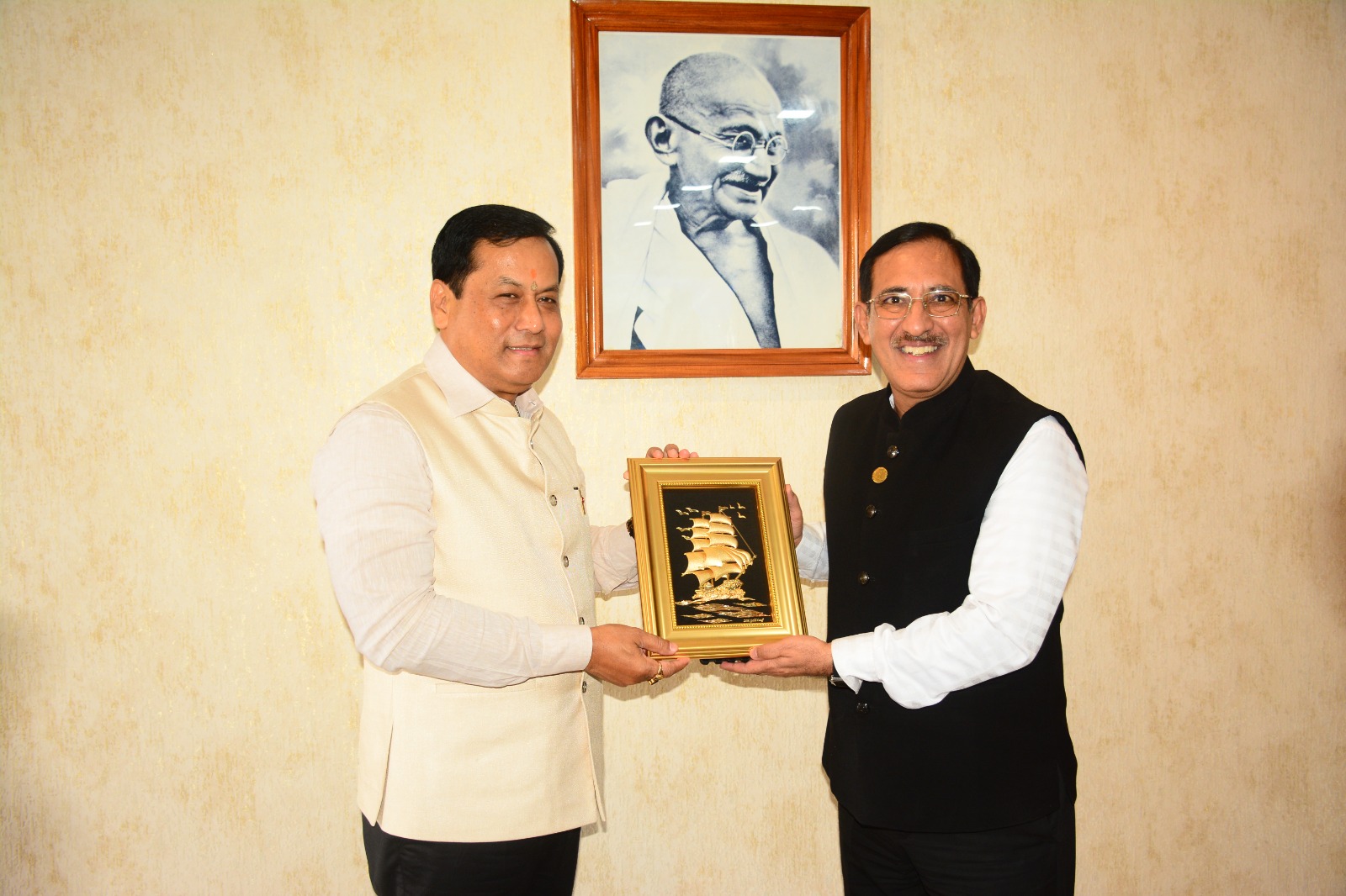 Sarbananda Sonowal applauds HSL&rsquo;s infrastructure augmentation to double India&rsquo;s shipbuilding capacity